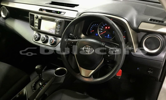 Buy Used Toyota RAV4 White Car in Suva in Central Buy Used Toyota RAV4 White Car in Suva in Central