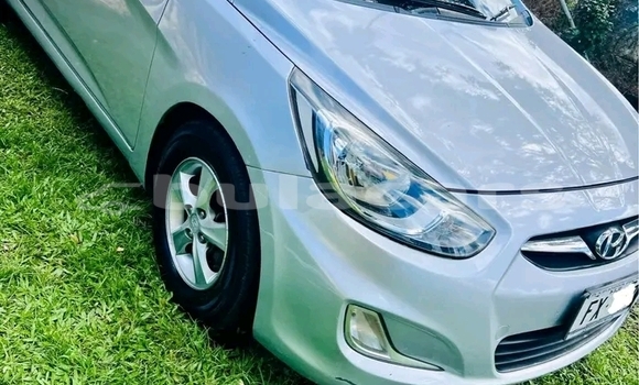 Buy Used Hyundai Accent White Car in Labasa in Northern Buy Used Hyundai Accent White Car in Labasa in Northern