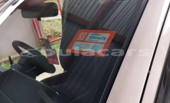 Acheter Occasion Voiture Toyota Aqua Blanc à Labasa, Northern Acheter Occasion Voiture Toyota Aqua Blanc à Labasa, Northern