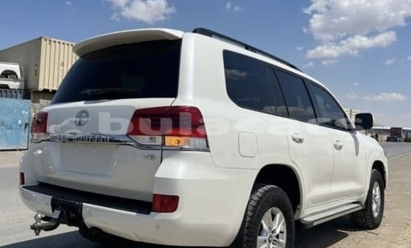 Buy Used Toyota Land Cruiser White Car in Suva in Central Buy Used Toyota Land Cruiser White Car in Suva in Central