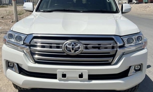Buy Used Toyota Land Cruiser White Car in Tuvu in Western Buy Used Toyota Land Cruiser White Car in Tuvu in Western