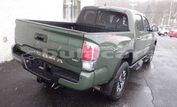 Buy Used Toyota Tacoma Green Car in Import - Dubai in Central Buy Used Toyota Tacoma Green Car in Import - Dubai in Central