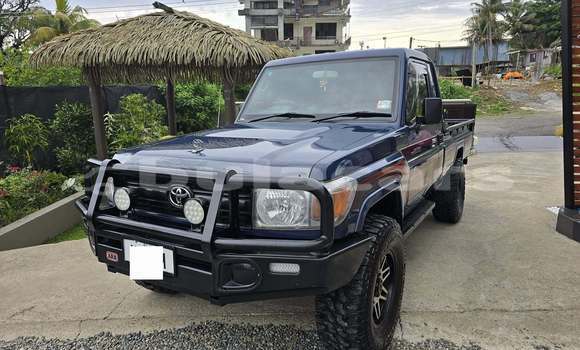 Acheter Occasion Voiture Toyota Land Cruiser Noir à Suva, Central Acheter Occasion Voiture Toyota Land Cruiser Noir à Suva, Central
