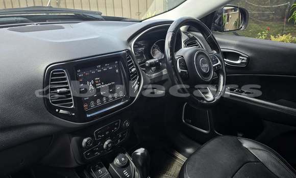 Acheter Occasion Voiture Jeep Compass Noir à Suva, Central Acheter Occasion Voiture Jeep Compass Noir à Suva, Central