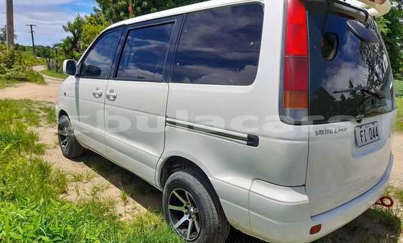 Acheter Occasion Voiture Toyota Townace Blanc à Suva, Central Acheter Occasion Voiture Toyota Townace Blanc à Suva, Central