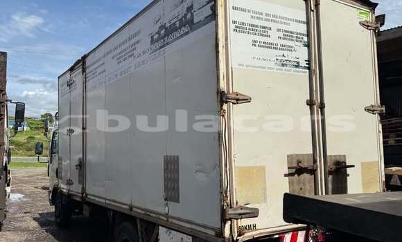 Acheter Occasion Utilitaire Isuzu FTR 850 Blanc à Suva, Central Acheter Occasion Utilitaire Isuzu FTR 850 Blanc à Suva, Central