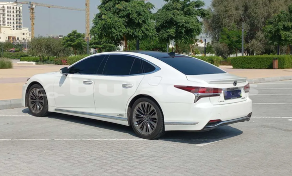 Buy Used Lexus LS White Car in Suva in Central Buy Used Lexus LS White Car in Suva in Central