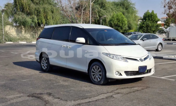 Buy Used Toyota Previa White Car in Suva in Central Buy Used Toyota Previa White Car in Suva in Central