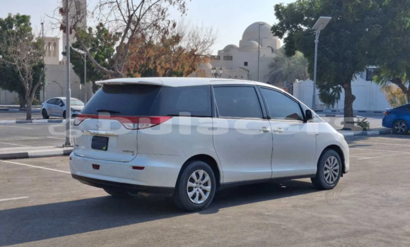 Buy Used Toyota Previa White Car in Suva in Central Buy Used Toyota Previa White Car in Suva in Central