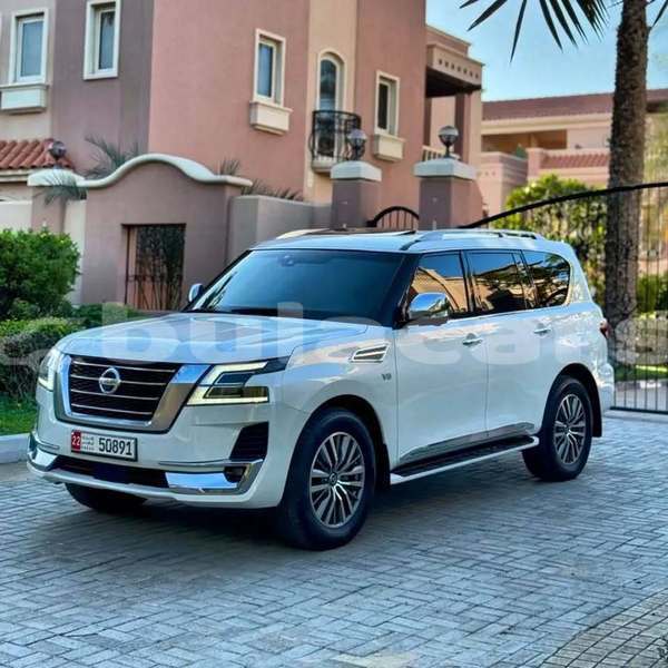 Big with watermark nissan patrol central import dubai 10352