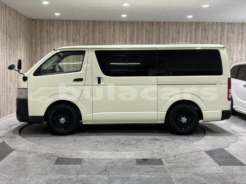 Big with watermark toyota hiace central suva 10370