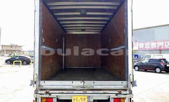 Buy Used Toyota Dyna White Truck in Suva in Central Buy Used Toyota Dyna White Truck in Suva in Central