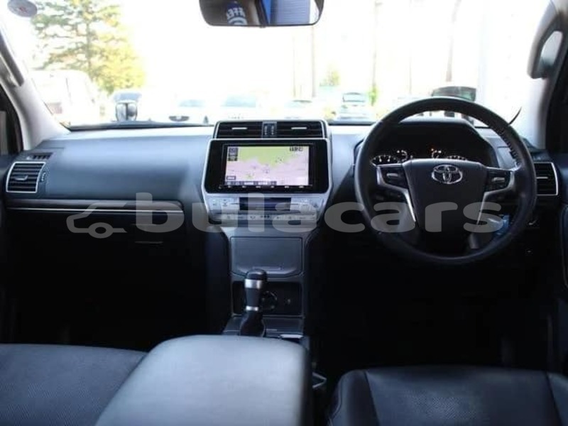 Big with watermark toyota land cruiser prado central suva 10389