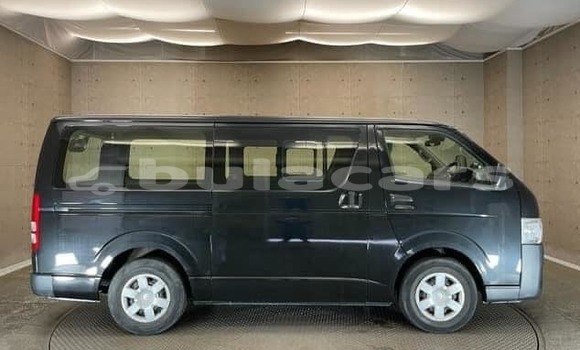 Buy Used Toyota Hiace Black Car in Suva in Central Buy Used Toyota Hiace Black Car in Suva in Central