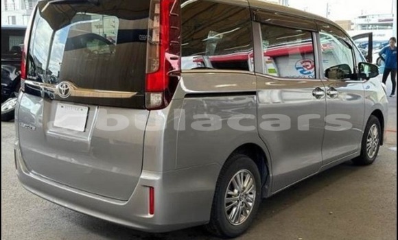 Buy Used Toyota Esquire Grey Car in Suva in Central Buy Used Toyota Esquire Grey Car in Suva in Central