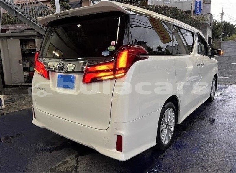 Big with watermark toyota voxy central suva 10400