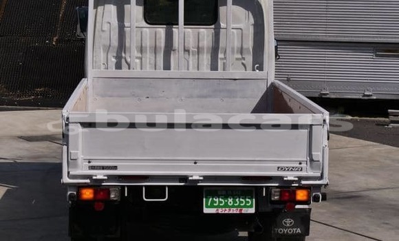 Buy Used Toyota Dyna White Truck in Suva in Central Buy Used Toyota Dyna White Truck in Suva in Central