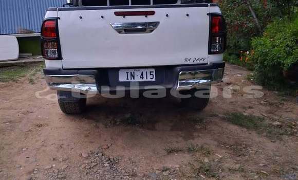 Acheter Occasion Voiture Toyota Hilux Blanc à Suva, Central Acheter Occasion Voiture Toyota Hilux Blanc à Suva, Central