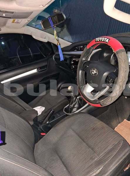 Big with watermark toyota hilux central suva 10411