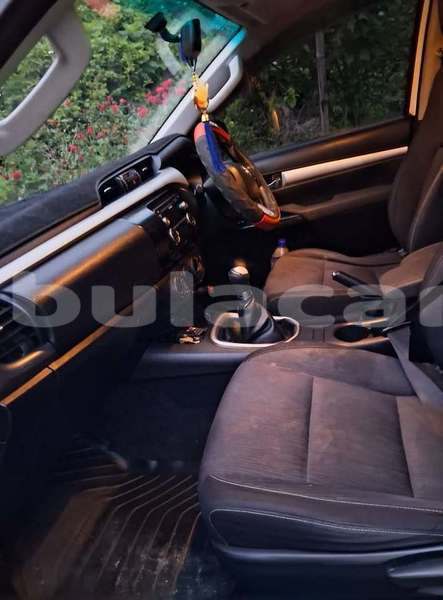 Big with watermark toyota hilux central suva 10411