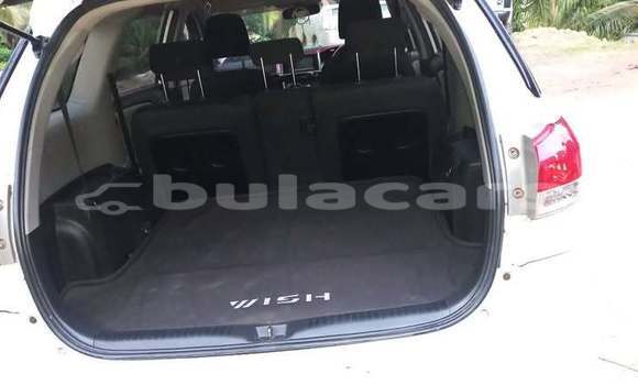 Acheter Occasion Voiture Toyota Wish Blanc à Suva, Central Acheter Occasion Voiture Toyota Wish Blanc à Suva, Central