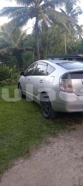 Big with watermark toyota prius central suva 10414