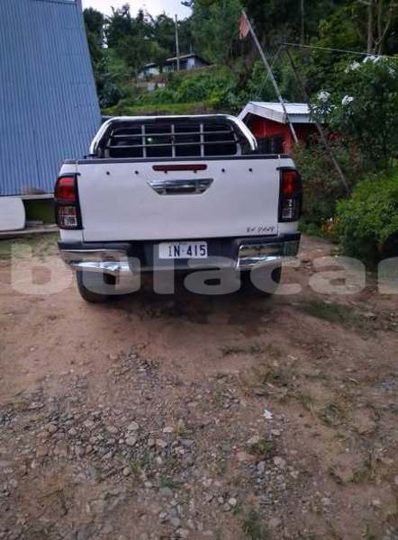 Big with watermark toyota hilux western nadi 10420