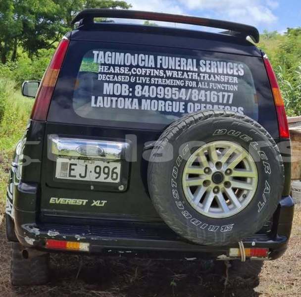 Big with watermark ford b max western lautoka 10424