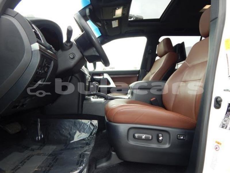 Big with watermark toyota land cruiser western komave 10442