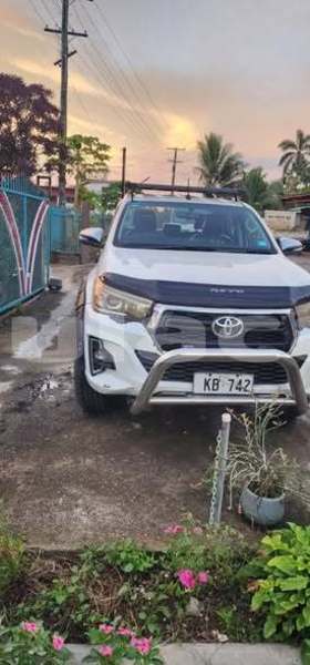 Big with watermark toyota hilux central suva 10740
