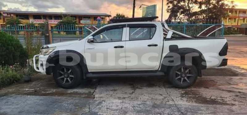 Big with watermark toyota hilux central suva 10740