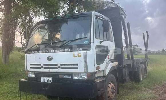 Buy Used Nissan Evalia White Truck in Labasa in Northern Buy Used Nissan Evalia White Truck in Labasa in Northern