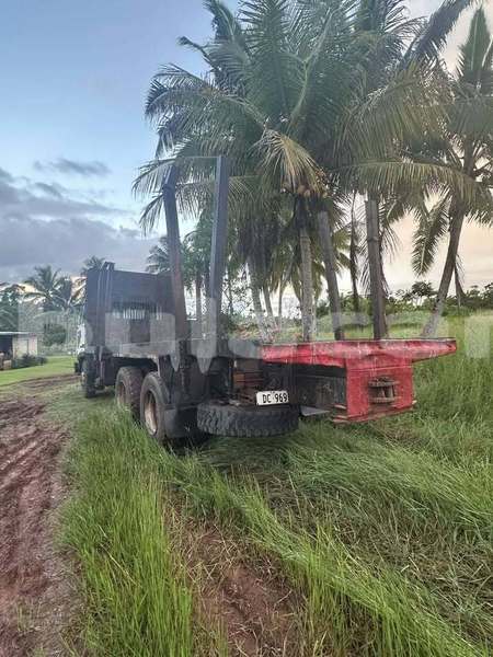 Big with watermark nissan evalia northern labasa 10780