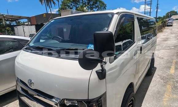 Buy Used Toyota Hiace Grey Car in Suva in Central Buy Used Toyota Hiace Grey Car in Suva in Central