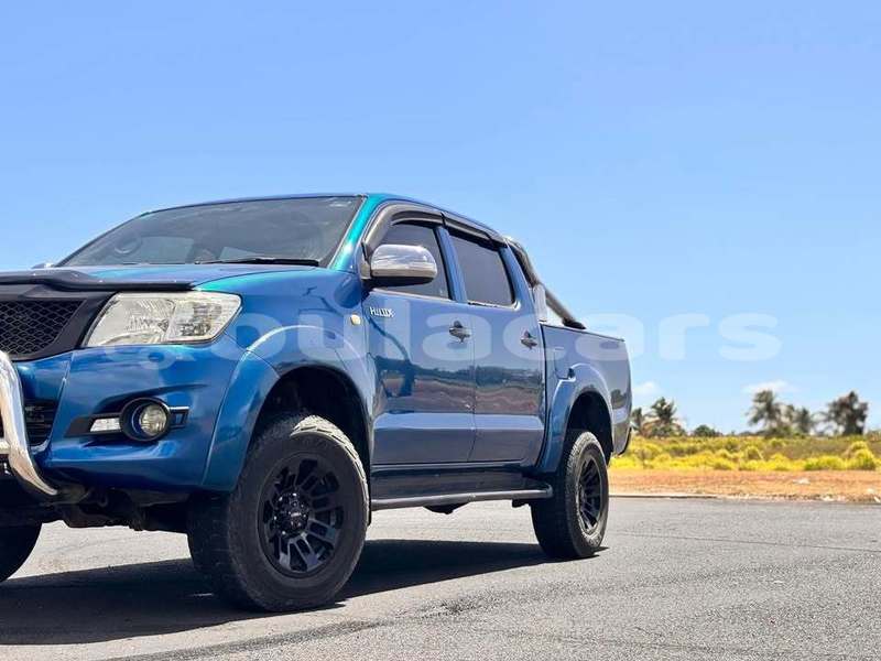 Big with watermark toyota hilux central suva 10787