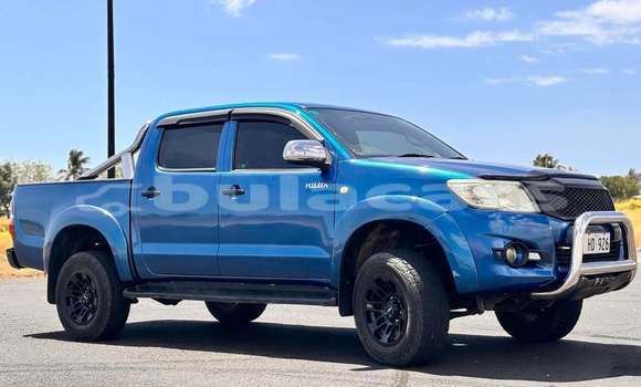 Buy Used Toyota Hilux Blue Car in Suva in Central Buy Used Toyota Hilux Blue Car in Suva in Central