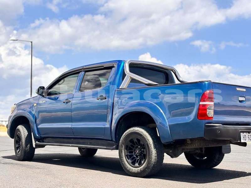 Big with watermark toyota hilux central suva 10787