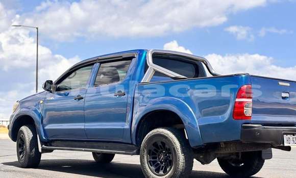 Buy Used Toyota Hilux Blue Car in Suva in Central Buy Used Toyota Hilux Blue Car in Suva in Central