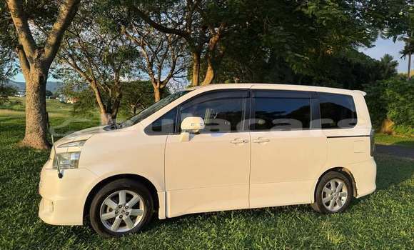 Buy Used Toyota Voxy White Car in Suva in Central Buy Used Toyota Voxy White Car in Suva in Central