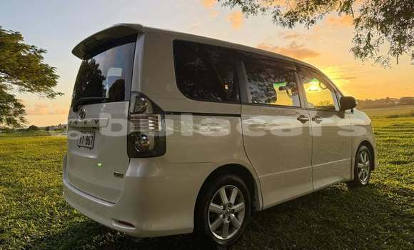 Buy Used Toyota Voxy White Car in Suva in Central Buy Used Toyota Voxy White Car in Suva in Central