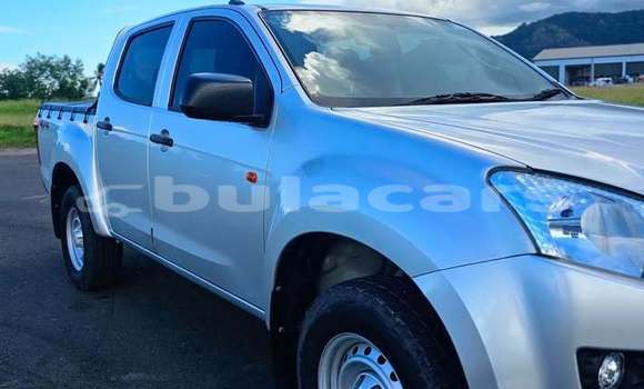 Buy Used Isuzu D–MAX Grey Car in Suva in Central Buy Used Isuzu D–MAX Grey Car in Suva in Central
