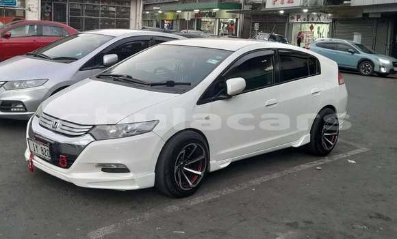 Buy Used Honda Insight White Car in Suva in Central Buy Used Honda Insight White Car in Suva in Central