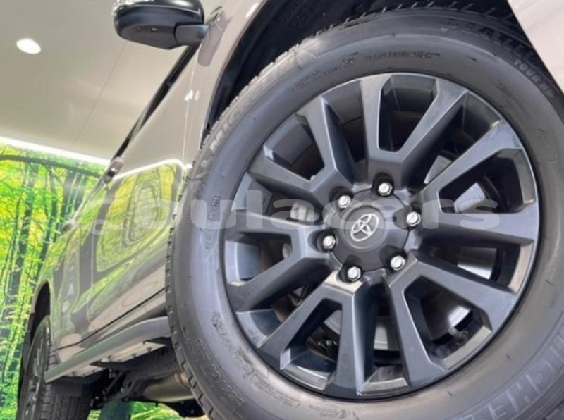 Big with watermark toyota land cruiser prado central suva 10909