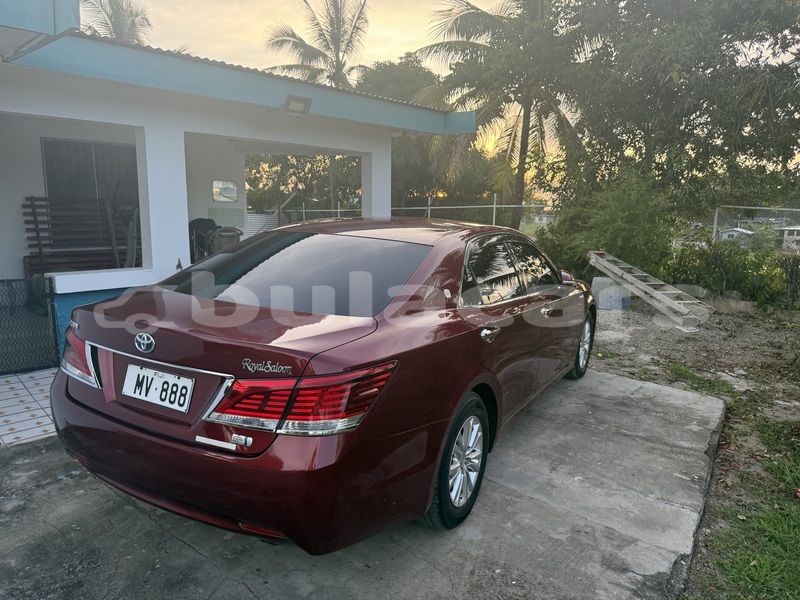 Big with watermark toyota crown western nadi 11003