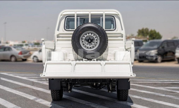 Buy Used Toyota Land Cruiser White Car in Suva in Central Buy Used Toyota Land Cruiser White Car in Suva in Central