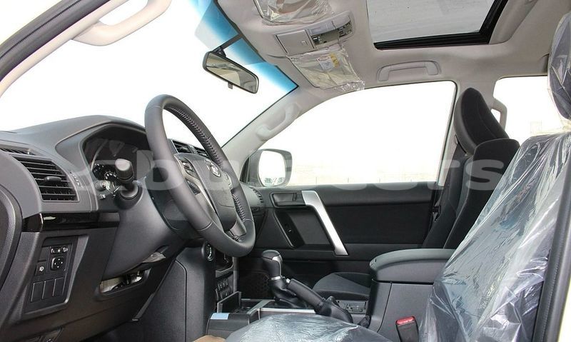 Big with watermark toyota land cruiser prado central suva 11170