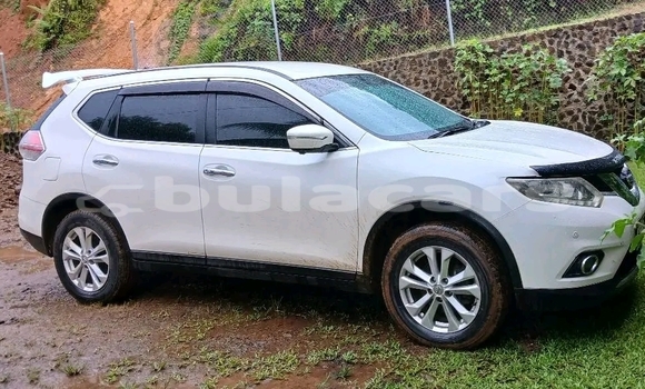 Buy Used Nissan X–Trail White Car in Labasa in Northern Buy Used Nissan X–Trail White Car in Labasa in Northern