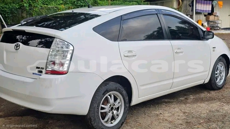 Big with watermark toyota prius northern labasa 11224