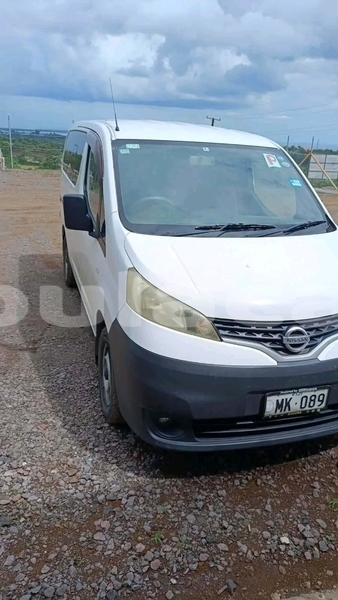 Big with watermark nissan nv200 northern labasa 11225