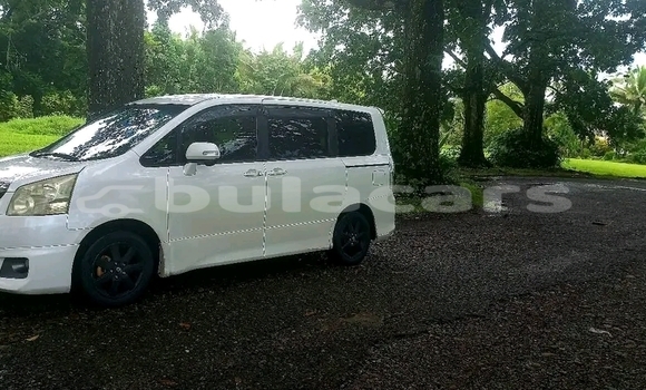 Buy Used Toyota Noah White Car in Lami in Central Buy Used Toyota Noah White Car in Lami in Central